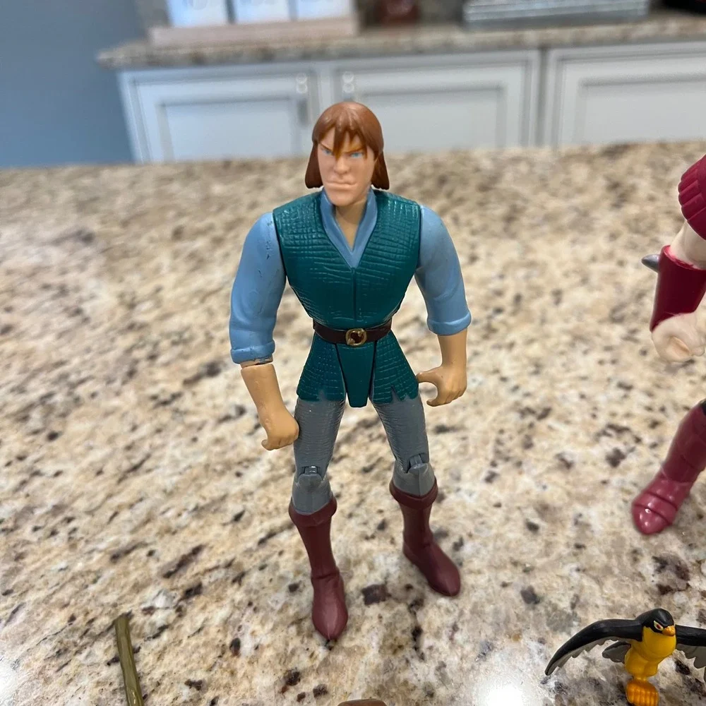 Vintage Quest for Camelot Garrett and Baron Ruber Action Figure Lot Accessories